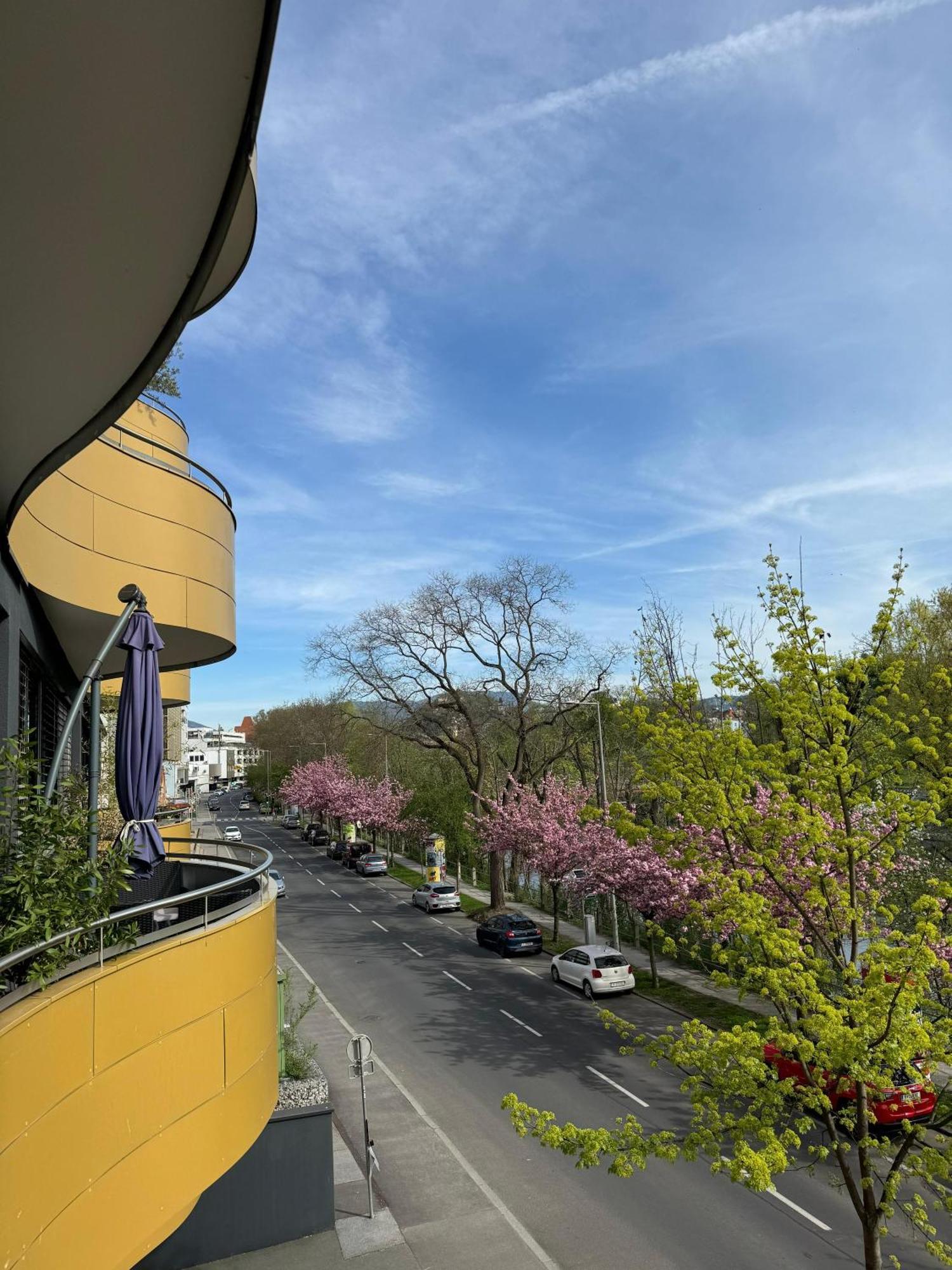 Reside In The Golden Wave Graz Exterior foto